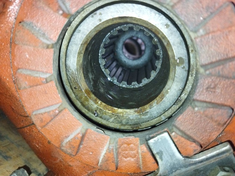 Recambio de grupo para nissan trucks l80.09 l80.14 referencia OEM IAM GD320 RATIO=8X35 