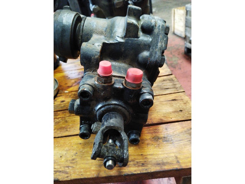 Recambio de caja direccion para nissan trucks atleon 165 referencia OEM IAM 4921D8800 TAS55609 