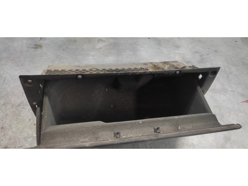 Recambio de guantera para opel zafira a club referencia OEM IAM 24455400  