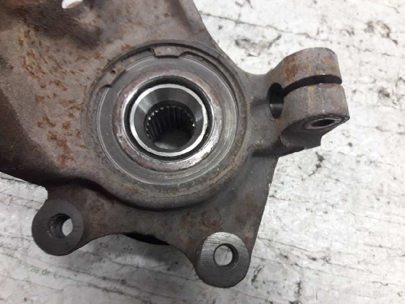 Recambio de mangueta delantera derecha para peugeot 206 berlina xs referencia OEM IAM   