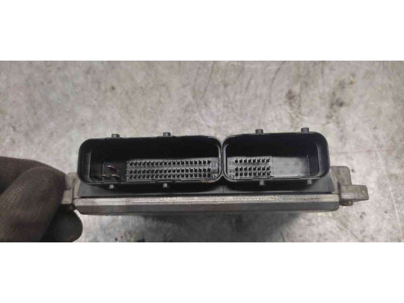 Recambio de centralita motor uce para opel vectra b berlina básico referencia OEM IAM 0281010269 24417194 28SA9999