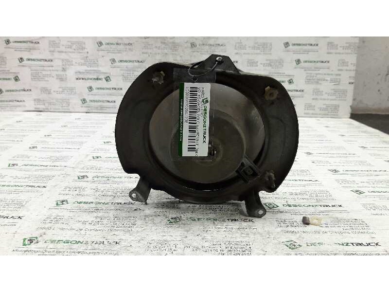 Recambio de faro derecho para volkswagen polo (867/871/873) básico / c berlina referencia OEM IAM  HALOGENO 