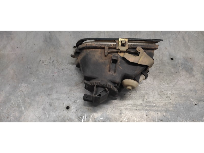 Recambio de faro antiniebla derecho para citroën xantia berlina 2.0 16v attraction referencia OEM IAM   