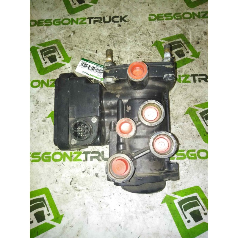 Recambio de valvula aire para man tgx 18.xxx 12.4 diesel referencia OEM IAM 81523016213 K020623 VALVULA EBS