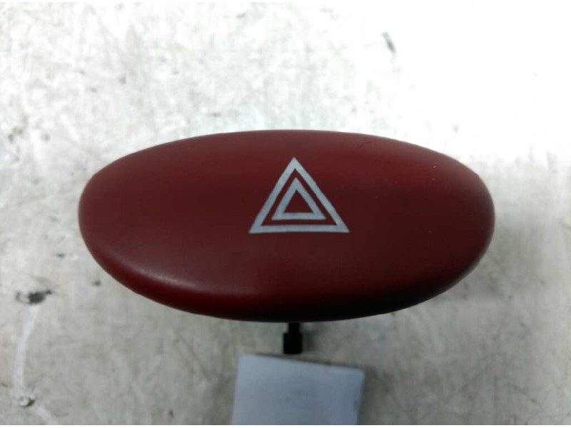 Recambio de warning para peugeot 206 berlina xs referencia OEM IAM 9643213777  