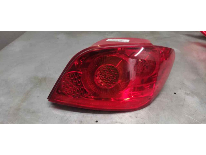 Recambio de piloto trasero derecho para peugeot 307 berlina (s2) xs + referencia OEM IAM   6 PINS