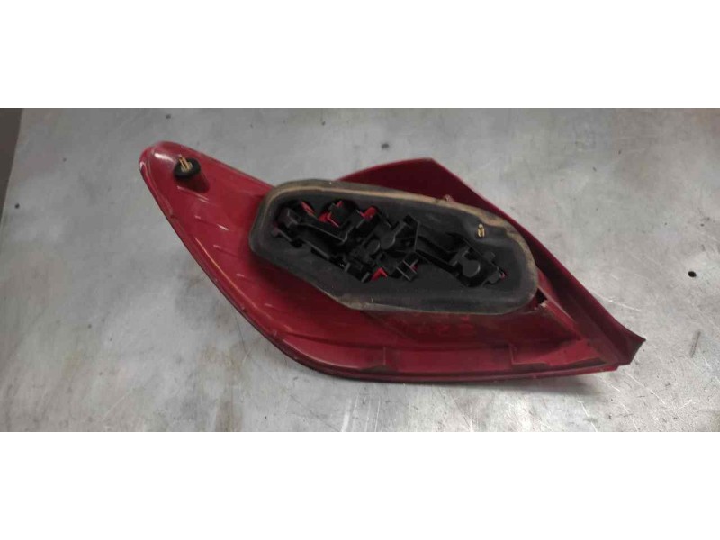 Recambio de piloto trasero derecho para peugeot 307 berlina (s2) xs + referencia OEM IAM   6 PINS