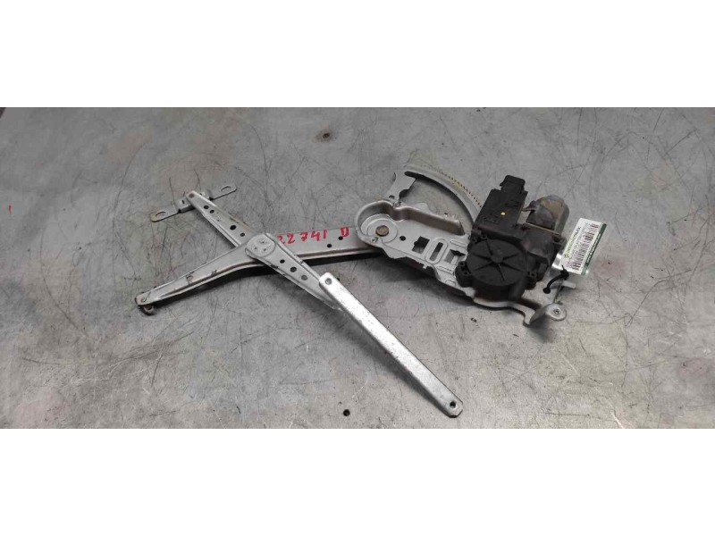 Recambio de elevalunas delantero derecho para opel corsa c club referencia OEM IAM 24466594 6 PINS 