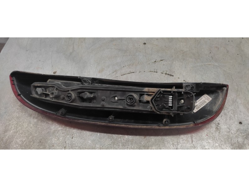 Recambio de piloto trasero derecho para opel corsa c club referencia OEM IAM   5 PINS