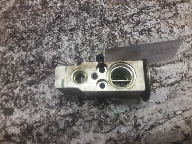 Recambio de valvula expansion para opel corsa c blue line referencia OEM IAM 662492D  