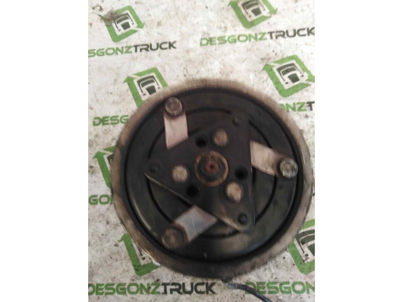Recambio de compresor aire acondicionado para scania serie p/g/r (c-clase) fsa r450 (4x2) largo cr 19 a referencia OEM IAM 8295E