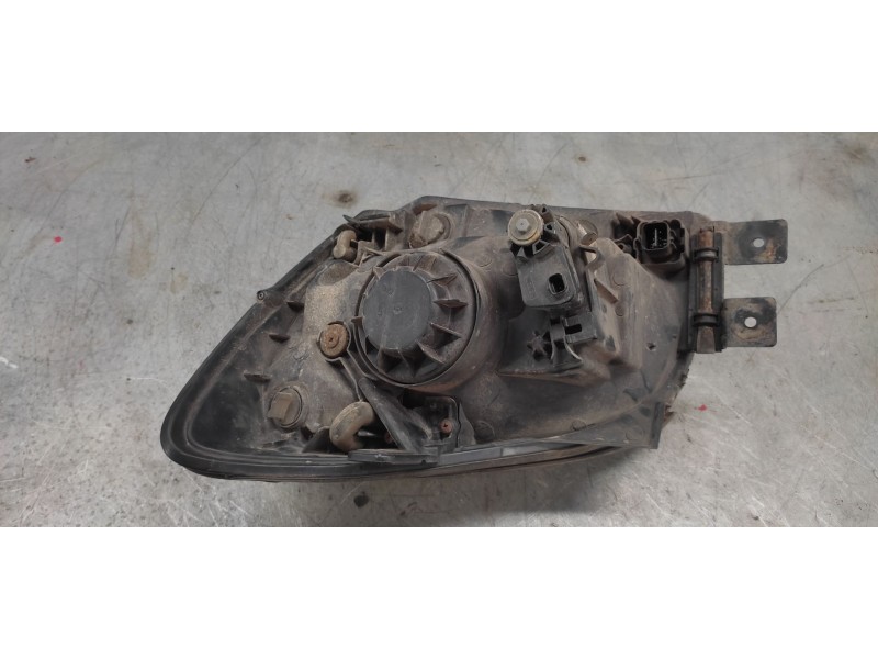 Recambio de faro derecho para kia sportage ex referencia OEM IAM   