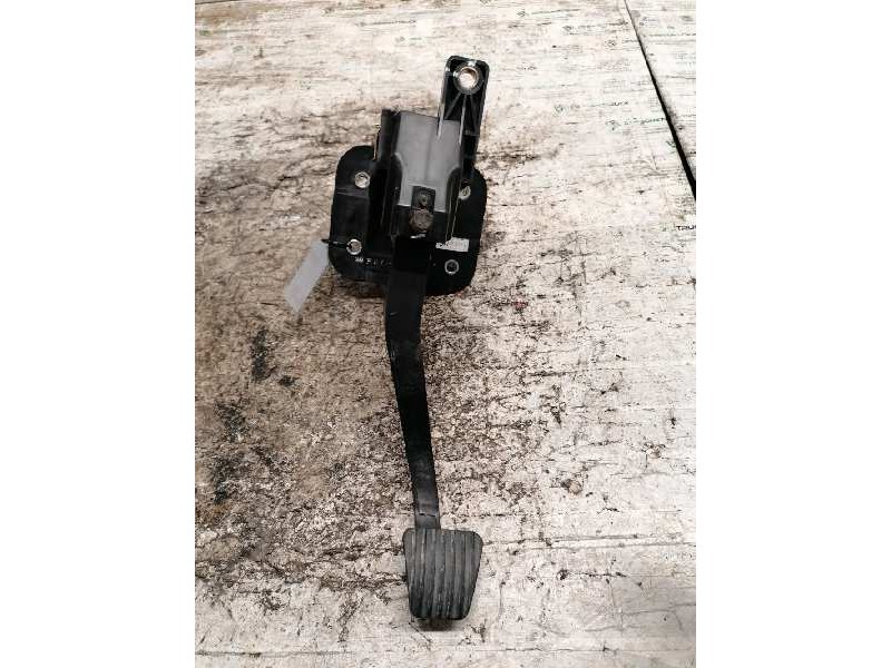 Recambio de pedal embrague para daewoo nubira berlina 1.6 cat referencia OEM IAM   