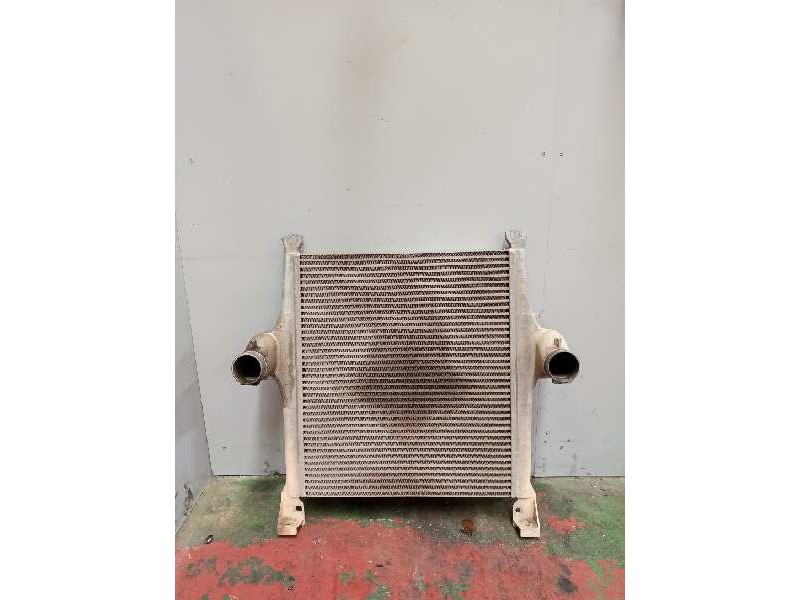 Recambio de intercooler para iveco stralis (ad/at) 7.8 diesel referencia OEM IAM 41218267  