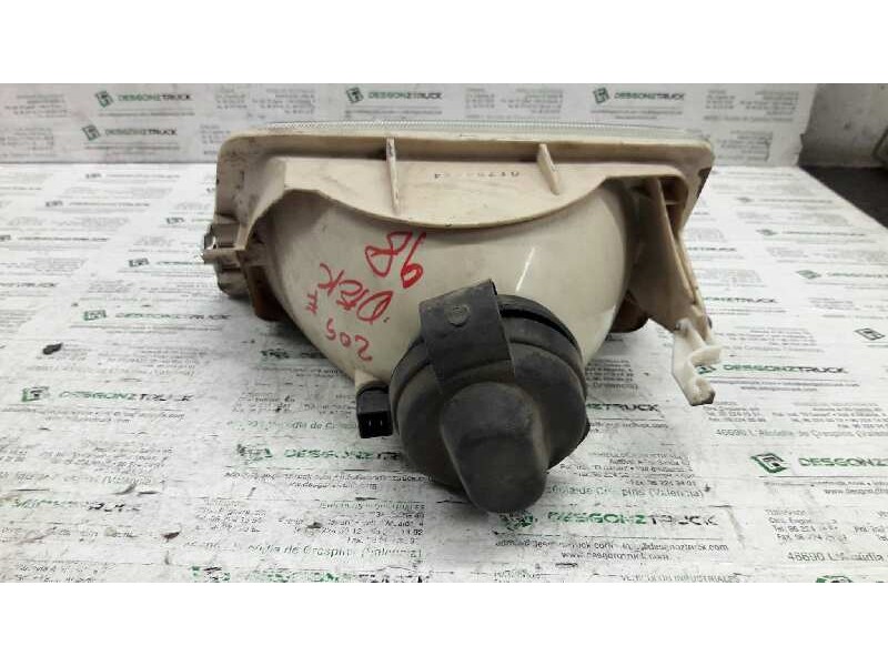 Recambio de faro derecho para peugeot 205 berlina 1.8 d generation referencia OEM IAM   