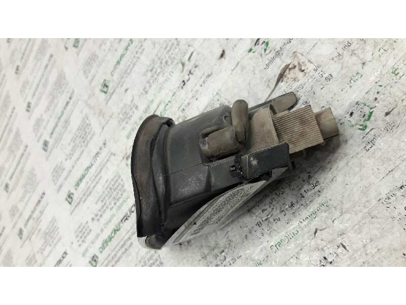 Recambio de faro derecho para renault 9 c referencia OEM IAM   