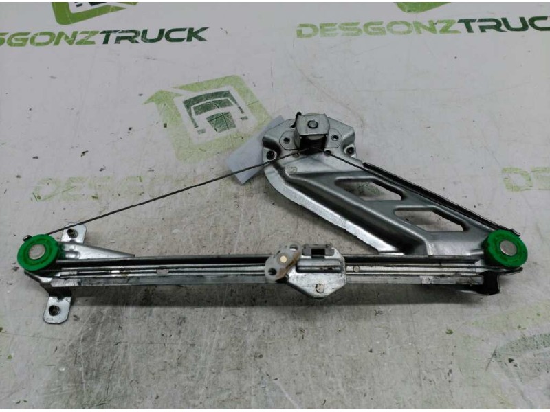 Recambio de elevalunas trasero derecho para opel corsa b edition 2000 referencia OEM IAM 90389536  