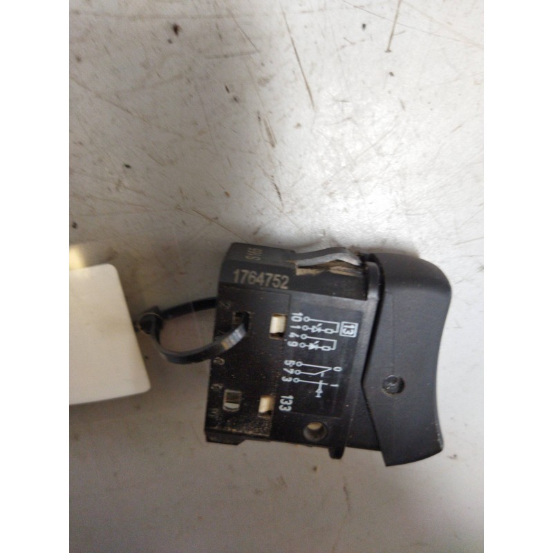 Recambio de interruptor para scania serie p/g/r (c-clase) 15.6 diesel referencia OEM IAM 1764752  