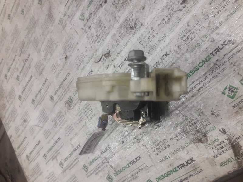 Recambio de cerradura puerta delantera derecha para nissan almera (n16/e) acenta referencia OEM IAM 8055261U66 4 PINS 