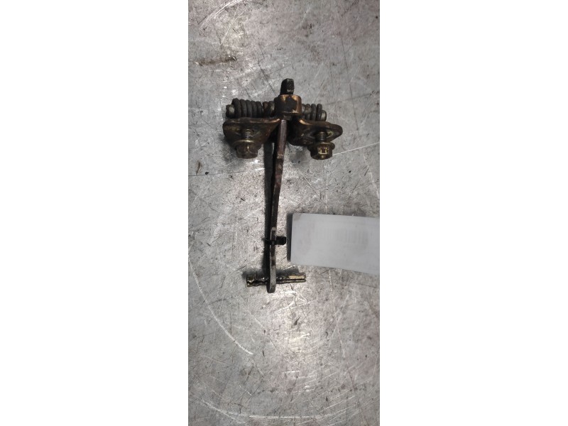 Recambio de retenedor puerta para renault rapid/express (f40) 1.9 d familiar (f40p) referencia OEM IAM delanteraizquierda  