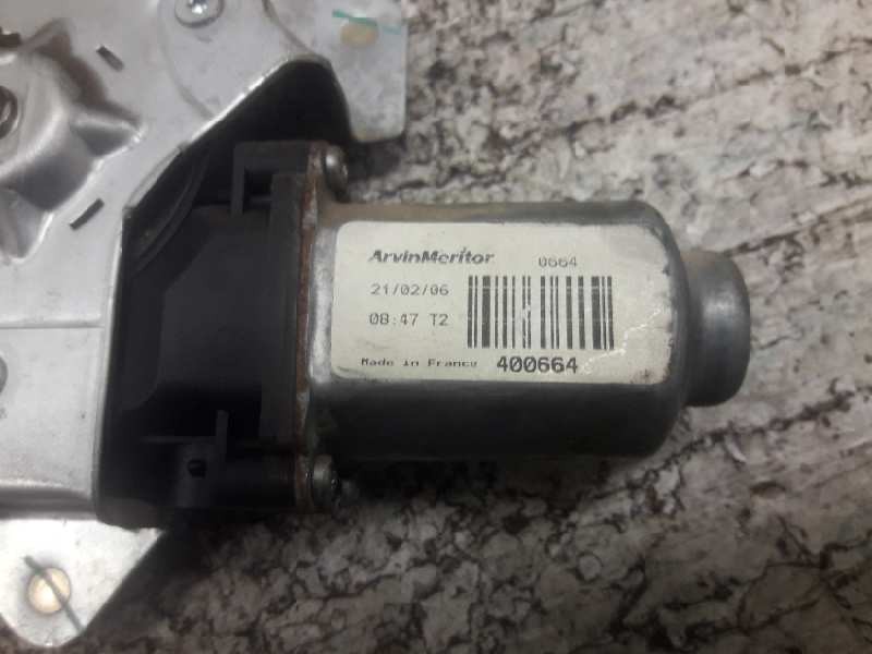 Recambio de elevalunas delantero derecho para renault kangoo (f/kc0) alize referencia OEM IAM 400664 2 PINS MERITOR