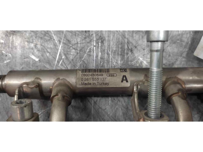 Recambio de rampa inyectora para ford focus lim. (cb8) titanium referencia OEM IAM DM5G9H487AA 0261555137 