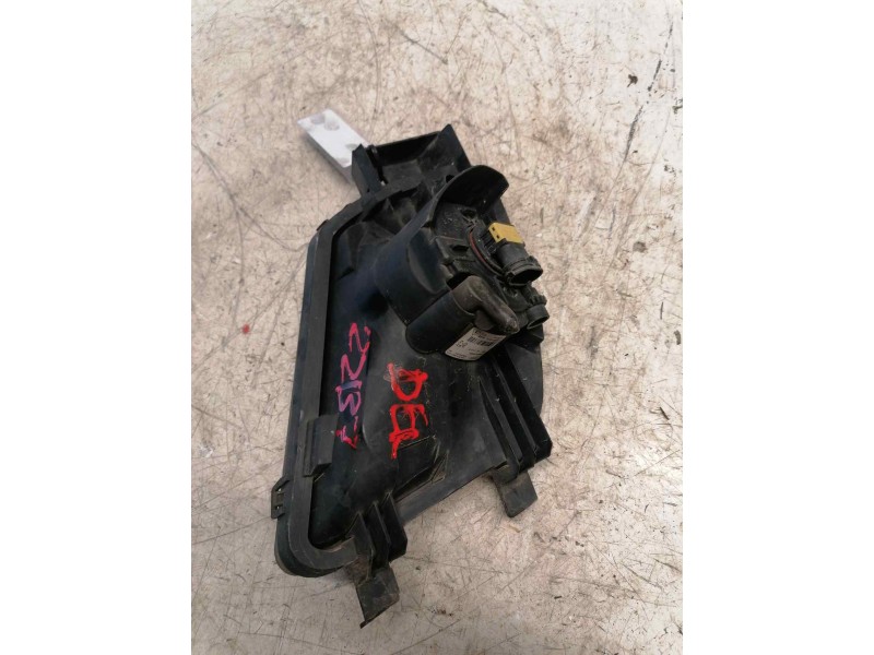 Recambio de faro antiniebla derecho para peugeot 308 sw confort referencia OEM IAM   2 PINS