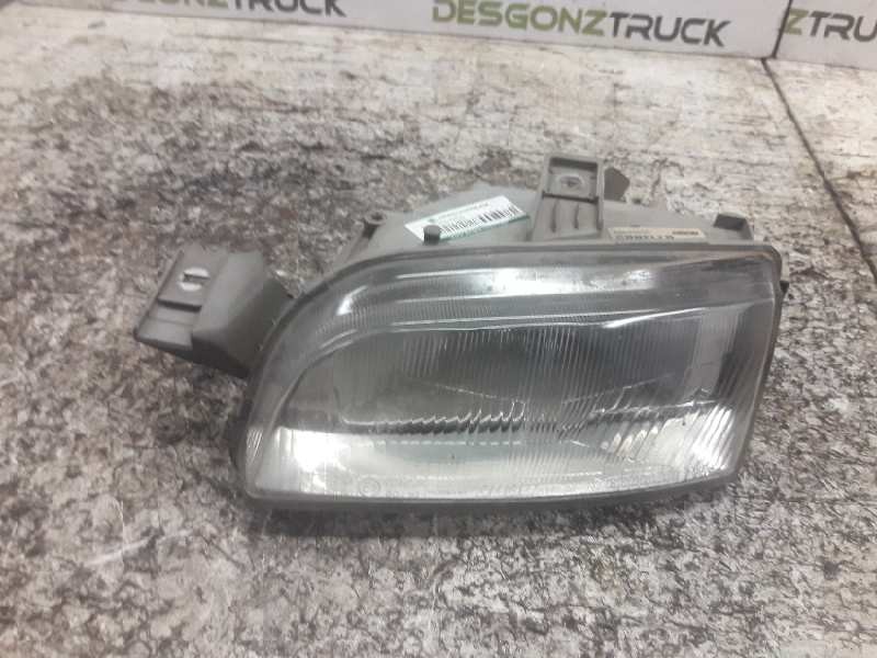Recambio de faro izquierdo para fiat punto berl. (176) 90 elx referencia OEM IAM 46402650  