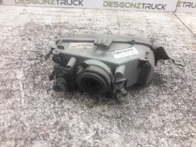 Recambio de faro izquierdo para fiat punto berl. (176) 90 elx referencia OEM IAM 46402650  