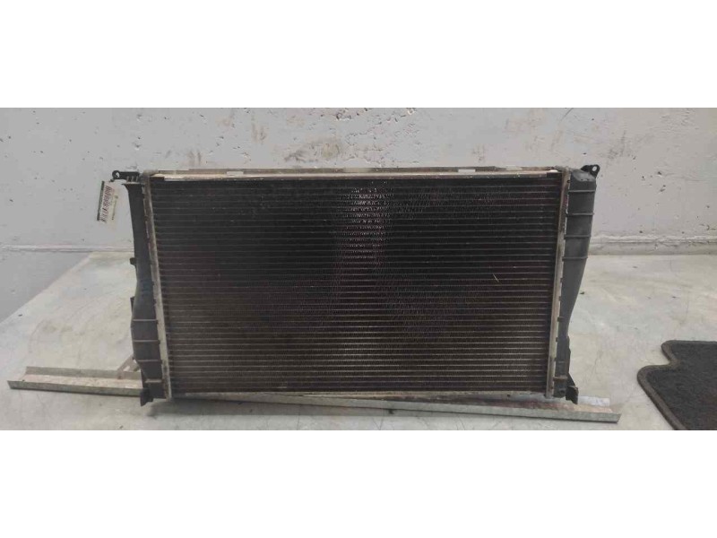 Recambio de radiador agua para bmw serie 1 berlina (e81/e87) 120d referencia OEM IAM 7788901 77889039 