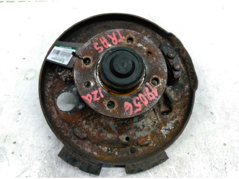 Recambio de buje trasero izquierdo para renault megane i scenic (ja0) 1.9 d alize referencia OEM IAM   