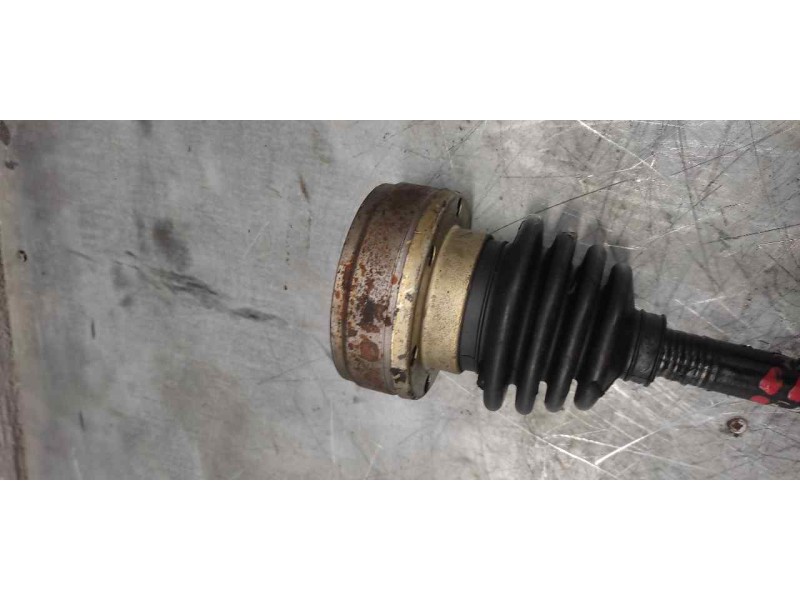 Recambio de transmision delantera derecha para volkswagen polo berlina (6n1) básico referencia OEM IAM  23MM MANGUETA 