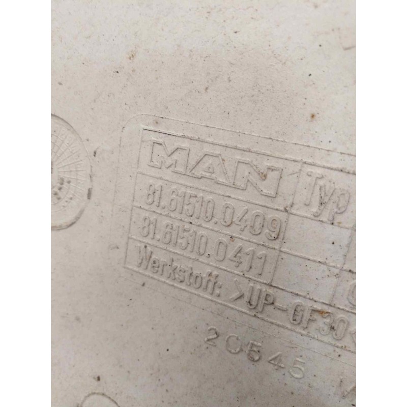 Recambio de moldura trasera cabina para man tgx 18.xxx 12.4 diesel referencia OEM IAM 81615100409 81615100411 IZQUIERDA