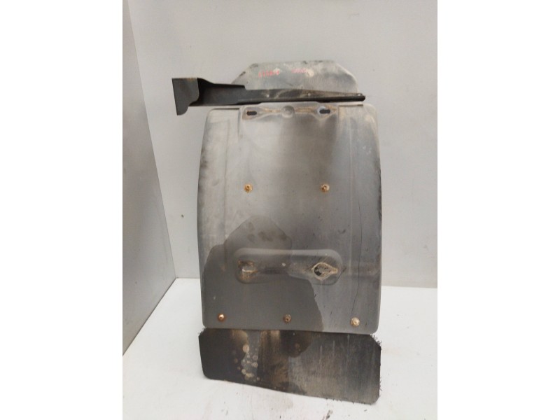 Recambio de guardabarros delantero izquierdo para renault midlum 7.2 diesel referencia OEM IAM 5010302382  