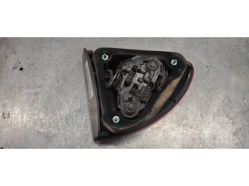 Recambio de piloto trasero derecho para seat leon (1m1) signo referencia OEM IAM   