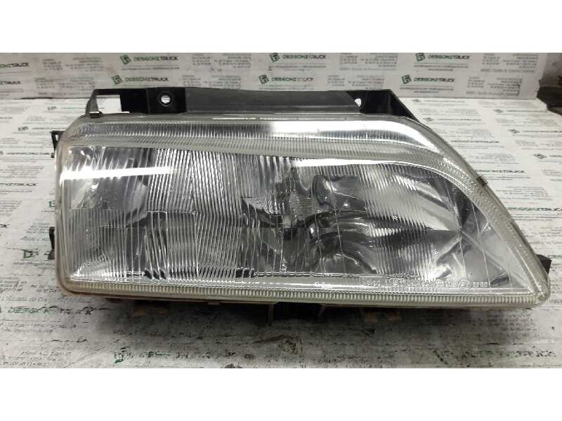 Recambio de faro derecho para citroën xantia berlina 1.6 sx referencia OEM IAM 88205034  