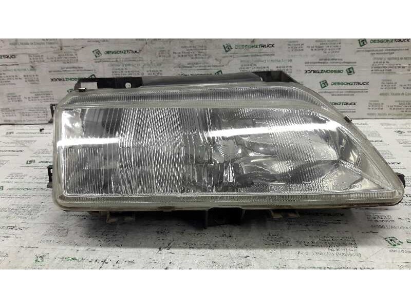 Recambio de faro derecho para citroën xantia berlina 1.6 sx referencia OEM IAM 88205034  