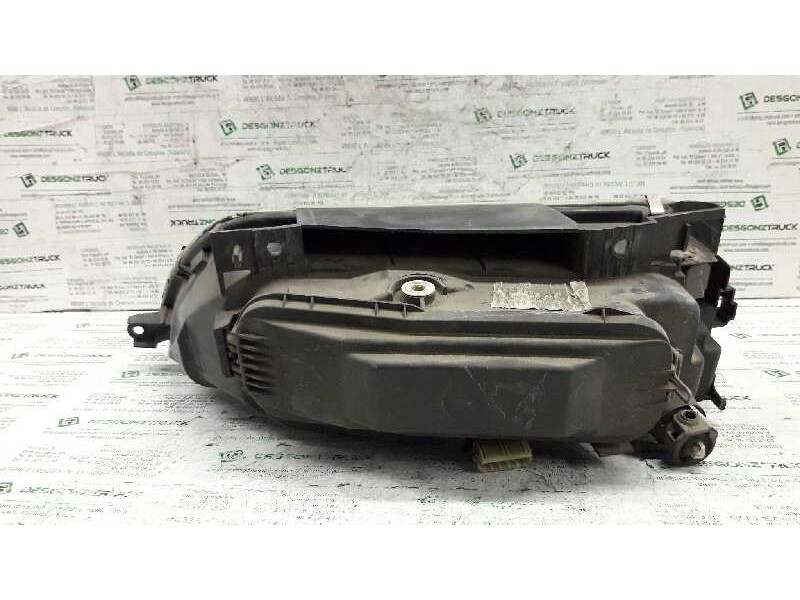 Recambio de faro derecho para citroën xantia berlina 1.6 sx referencia OEM IAM 88205034  