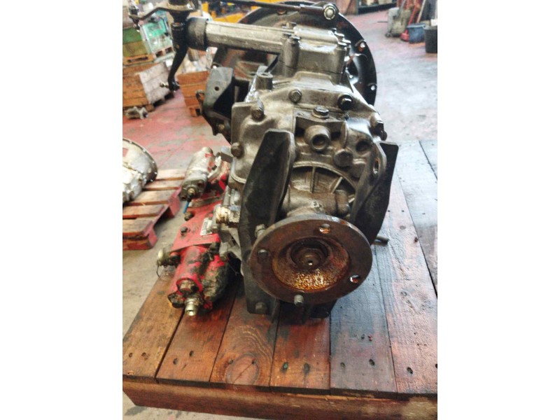 Recambio de caja cambios para nissan trucks atleon 140 referencia OEM IAM S542 1307050106 32010D8901