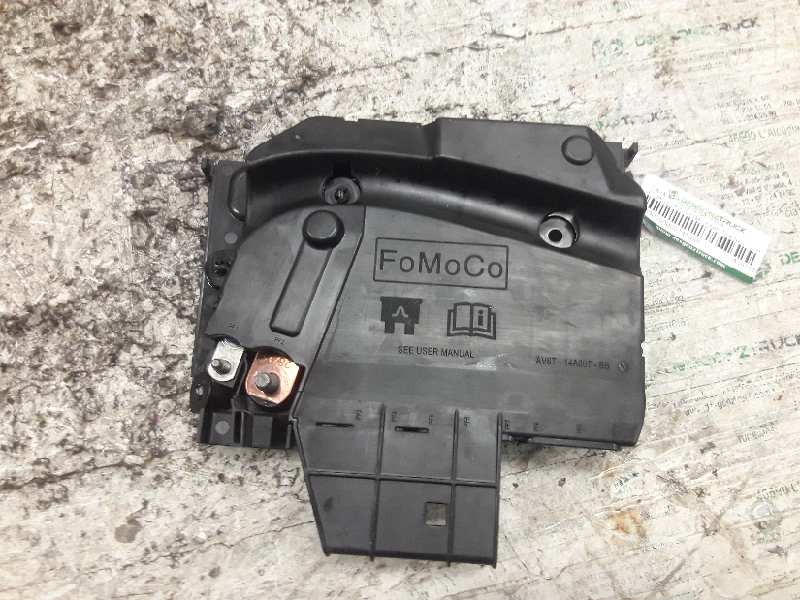Recambio de caja reles / fusibles para ford focus lim. (cb8) titanium referencia OEM IAM AV6T14A067BB  