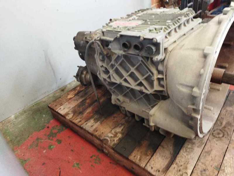 Recambio de caja cambios para volvo fm 12 2002  12.1 diesel (d12d460) referencia OEM IAM VT2412B 3190238 