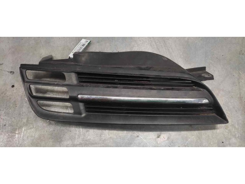 Recambio de rejilla delantera derecha para nissan micra (k12e) acenta referencia OEM IAM   