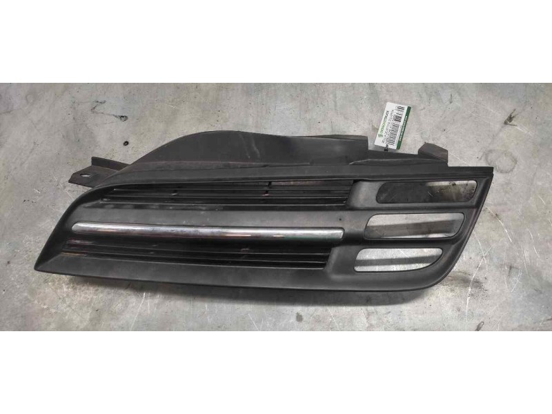 Recambio de rejilla delantera izquierda para nissan micra (k12e) acenta referencia OEM IAM   
