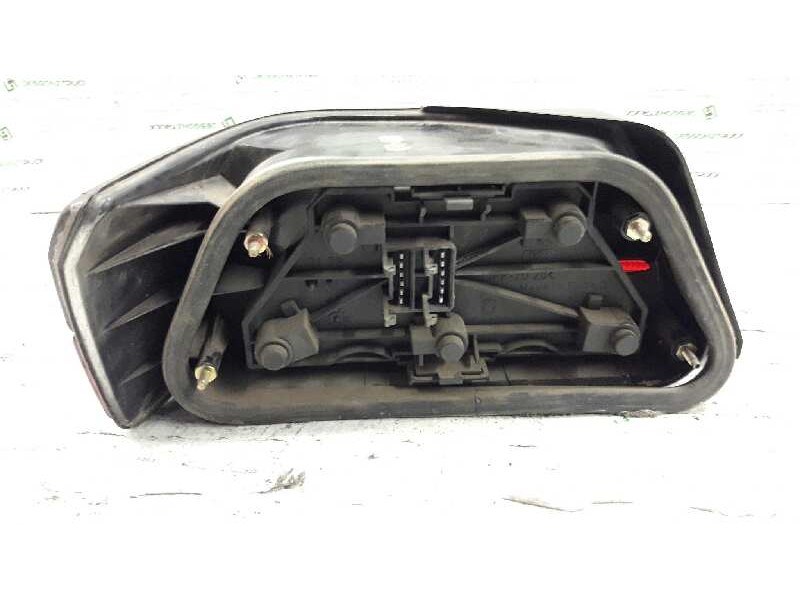 Recambio de piloto trasero derecho para peugeot 605 st turbo referencia OEM IAM   
