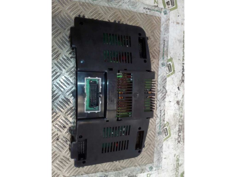 Recambio de cuadro instrumentos para man tg - a 18.xxx 12.4 diesel referencia OEM IAM 81272026152  