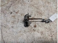 Recambio de retenedor puerta para peugeot 206 berlina 1.4 referencia OEM IAM   TRASERA DERECHA 2