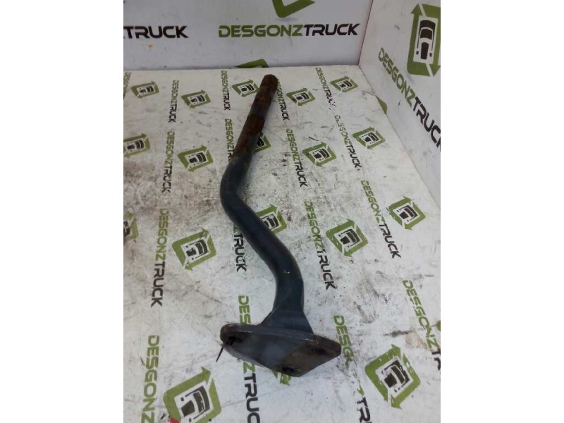 Recambio de soporte guardabarros trasero para iveco stralis (ad/at) fg at   4x2 larga distancia referencia OEM IAM   