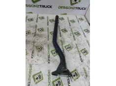 Recambio de soporte guardabarros trasero para iveco stralis (ad/at) fg at   4x2 larga distancia referencia OEM IAM   