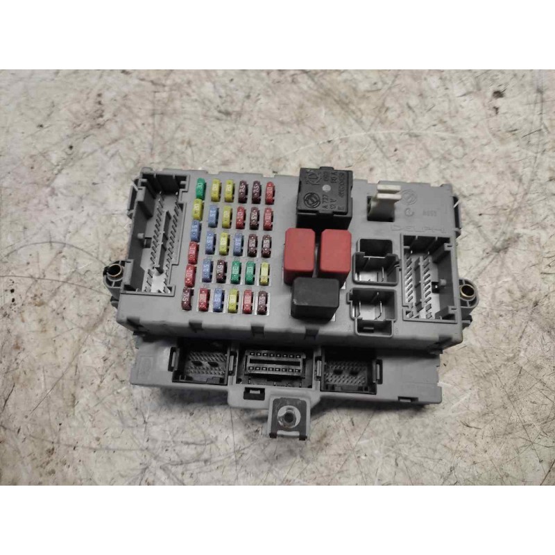 Recambio de caja reles / fusibles para fiat doblo cargo (223) 1.9 jtd cat referencia OEM IAM 406626 DELPHI 