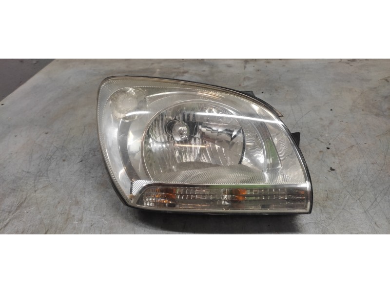Recambio de faro derecho para kia sportage ex referencia OEM IAM   